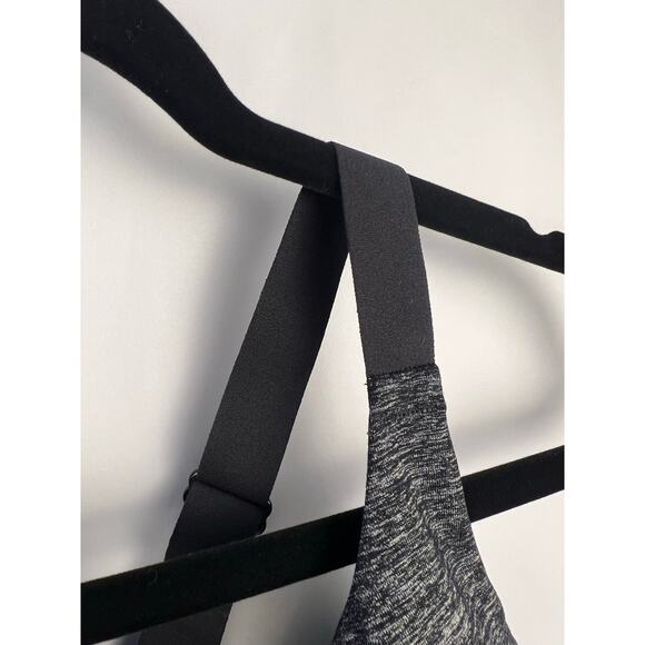 Victoria’s Secret VSX Sport Bra 34DD Gray Crossback Padded Wireless Bra - Picture 5 of 10